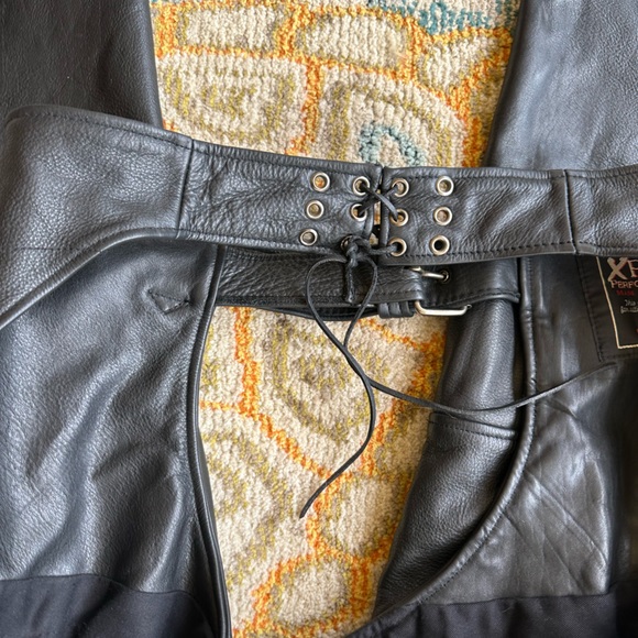 Expert Riding leathers - Picture 4 of 16